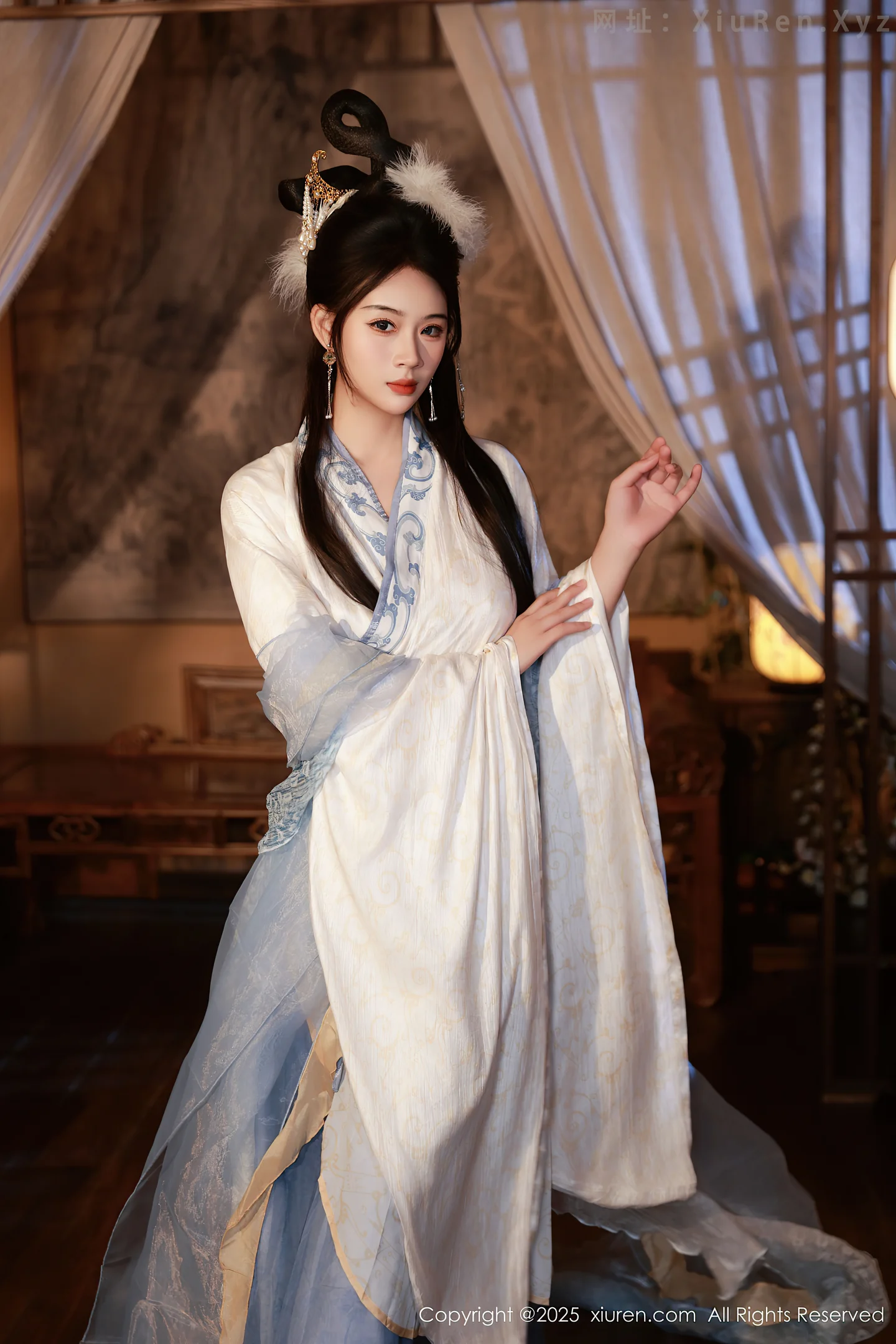 图片[5]-[XiuRen秀人网] VOL.10835 模特南乔中秋主题性感汉服装扮配超薄肉丝秀白嫩肌肤诱惑写真76P-秀人网官方网站